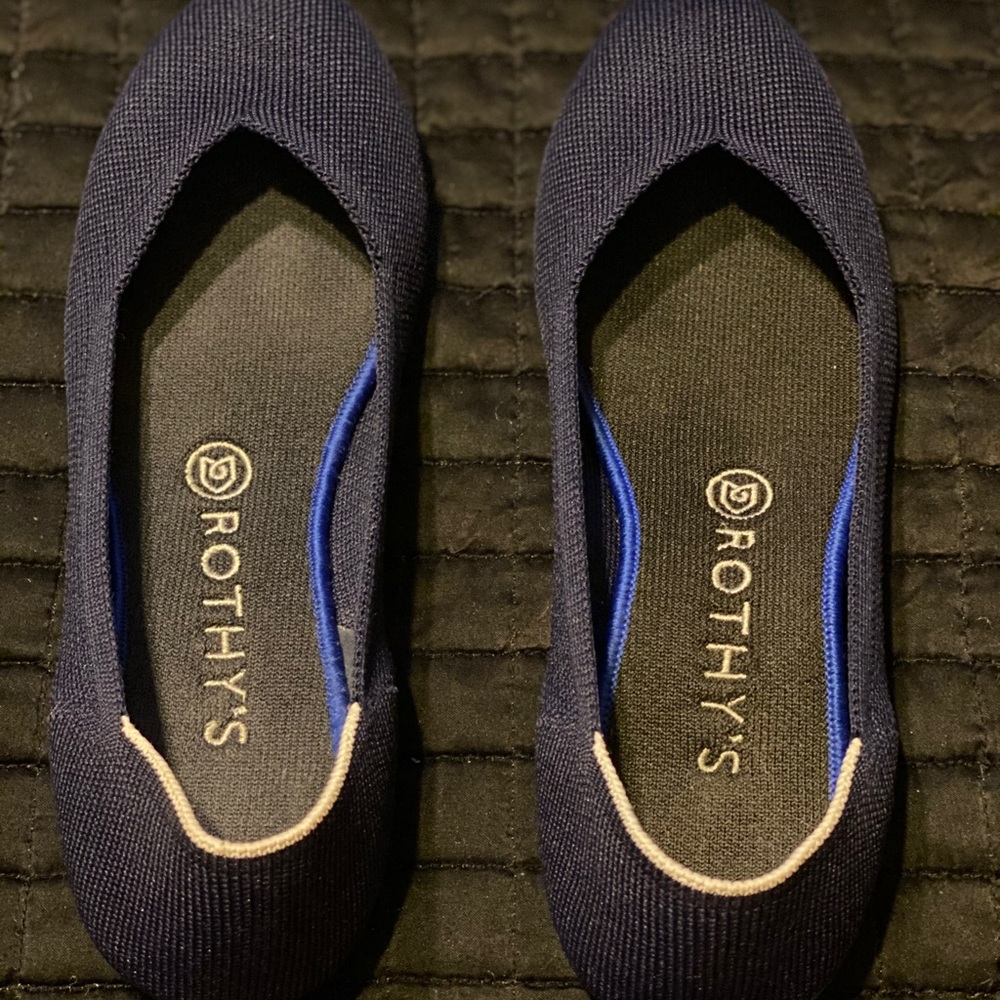 Rothys Navy flat size 9